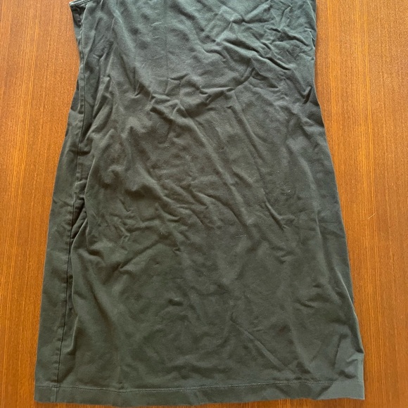 Green Dress - Picture 4 of 4